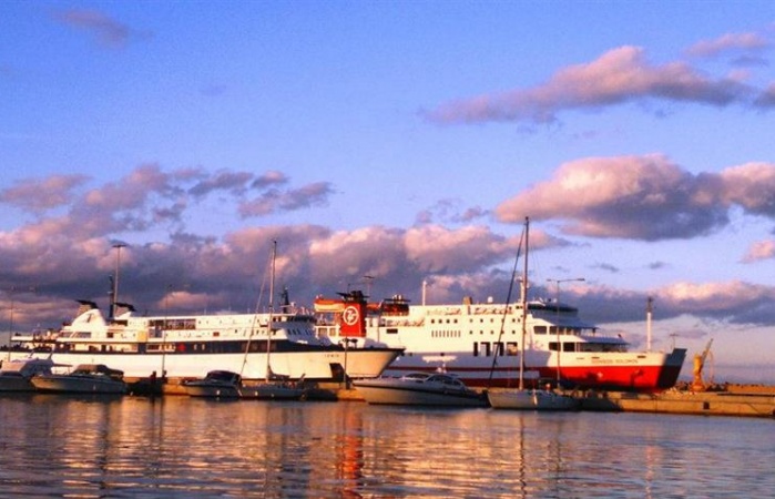 Γλαρέντζα 13